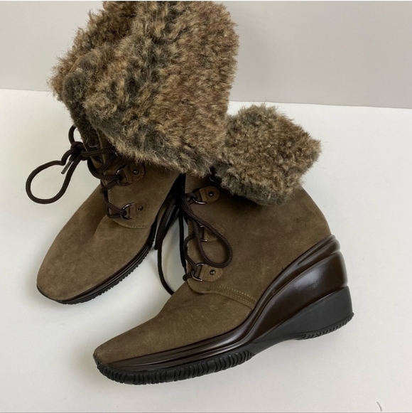 Aquatalia Adorable Waterproof Booties EUC 😍 - Picture 4 of 9